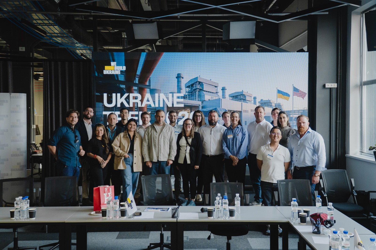 We Build Ukraine Founder Oleksandr Kubrakov Meets with Ukraine Global Scholars Students and Alumni